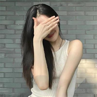 沙漠中的少年
